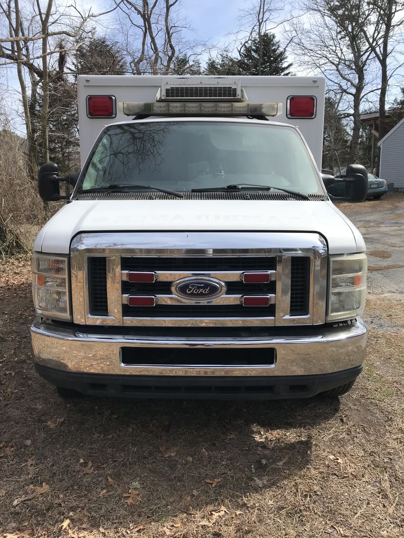 Picture 1/20 of a 2012 Ford E 350 Ambulance for sale in Millersville, Maryland