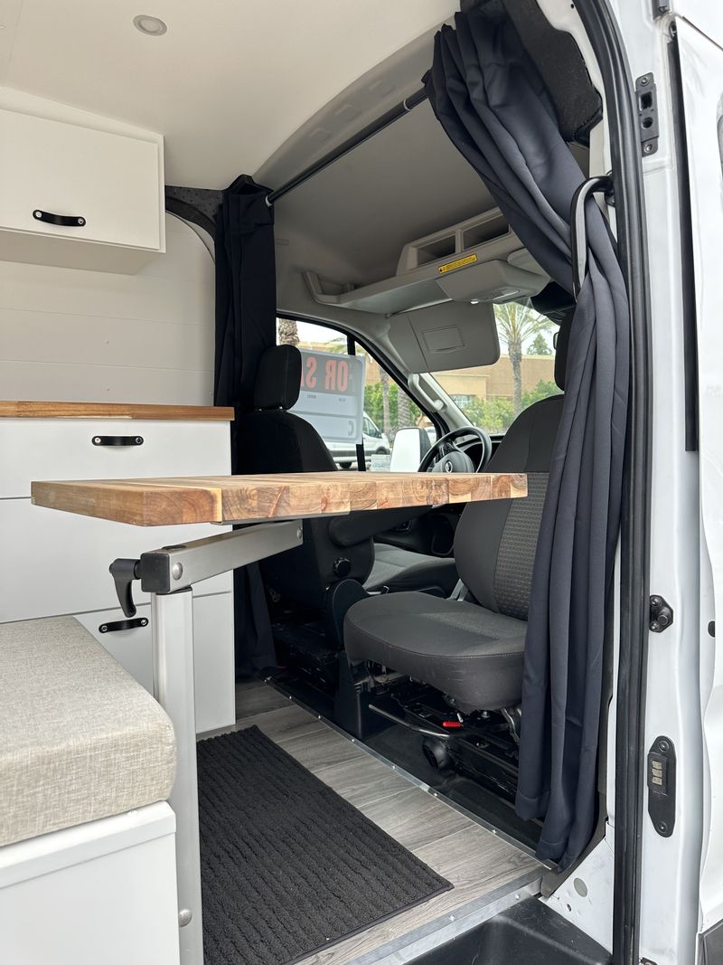 Picture 4/19 of a 2020 Ford Transit AWD M/R 148 for sale in Calabasas, California