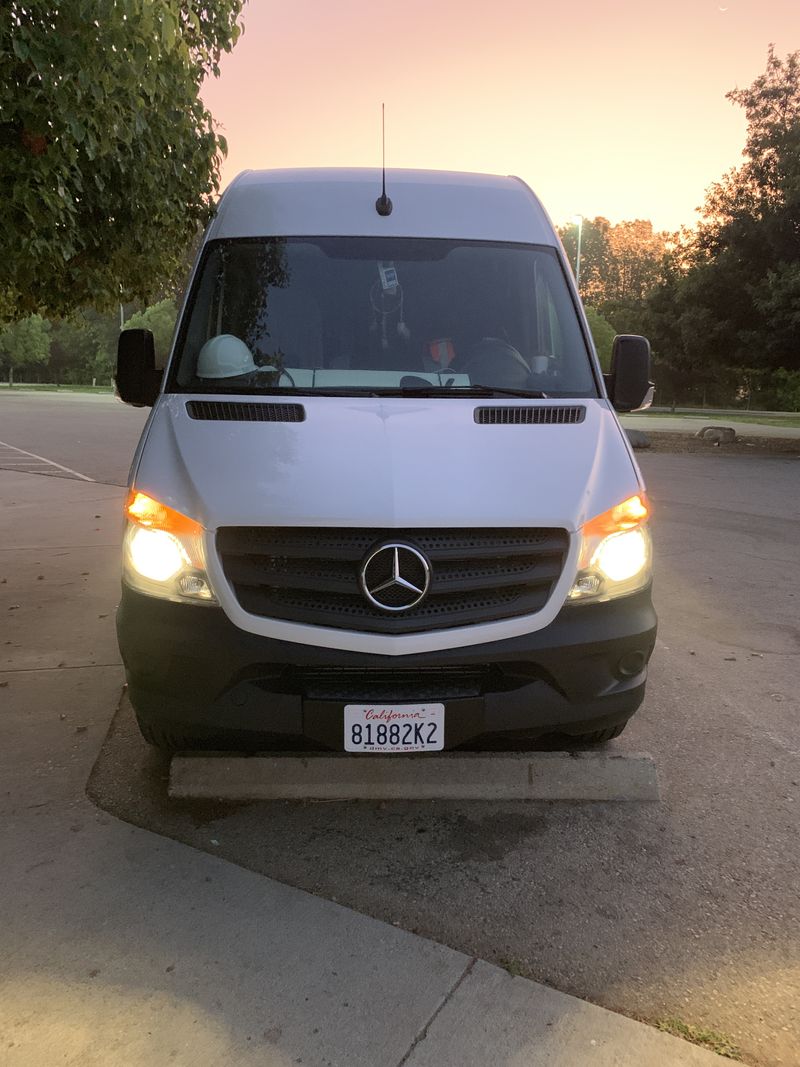 Picture 2/12 of a 2018 Mercedes Campervan for sale in Van Nuys, California