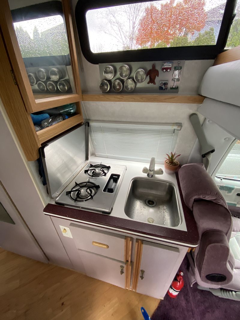 Picture 4/16 of a 1996 Chevy G30 campervan for sale in Tacoma, Washington