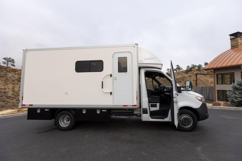 Picture 4/31 of a 2019 Mercedes Class C Custom Van for sale in Fort Collins, Colorado