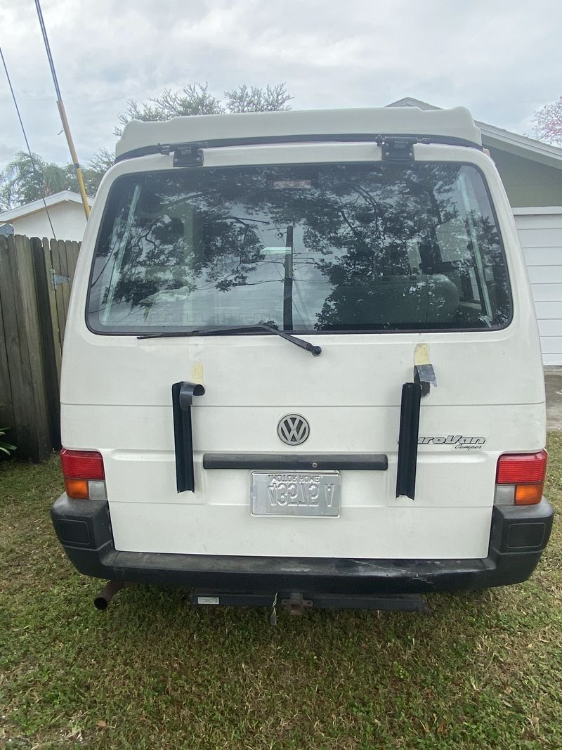 Picture 3/8 of a 1995 vw eurovan winnebago 2.5l 5 cyl, 5spd manual for sale in Tampa, Florida