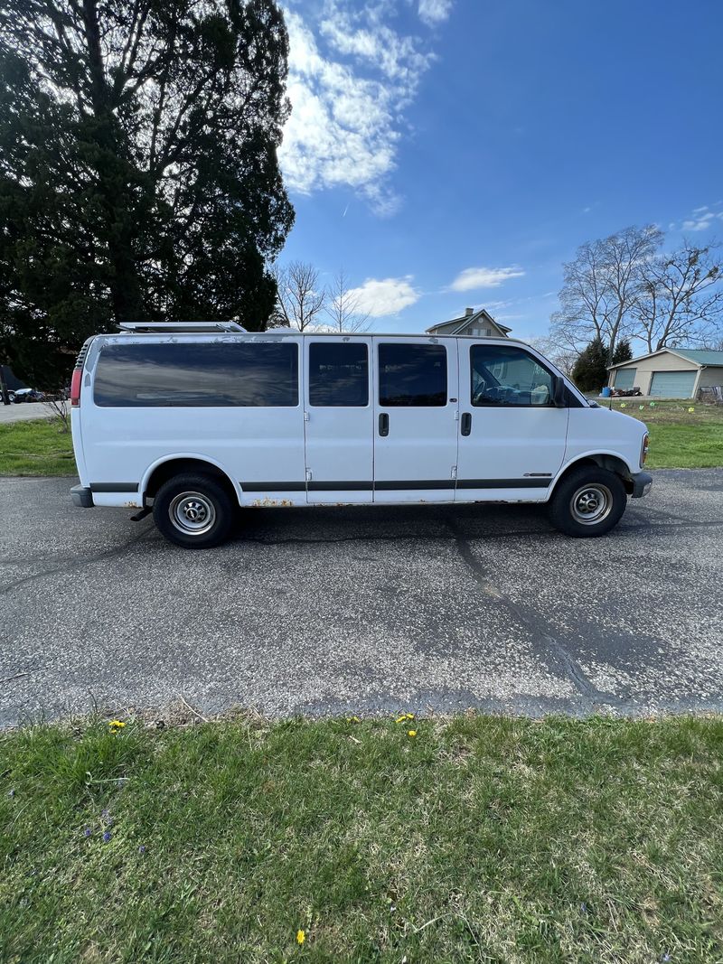 Picture 2/11 of a 2001 Chevy Express Camper Van for sale in Louisville, Kentucky