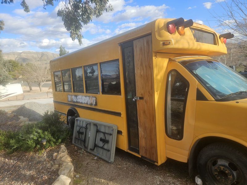 Picture 5/9 of a 2009 Chevy Express 3500 van front  for sale in Hesperia, California