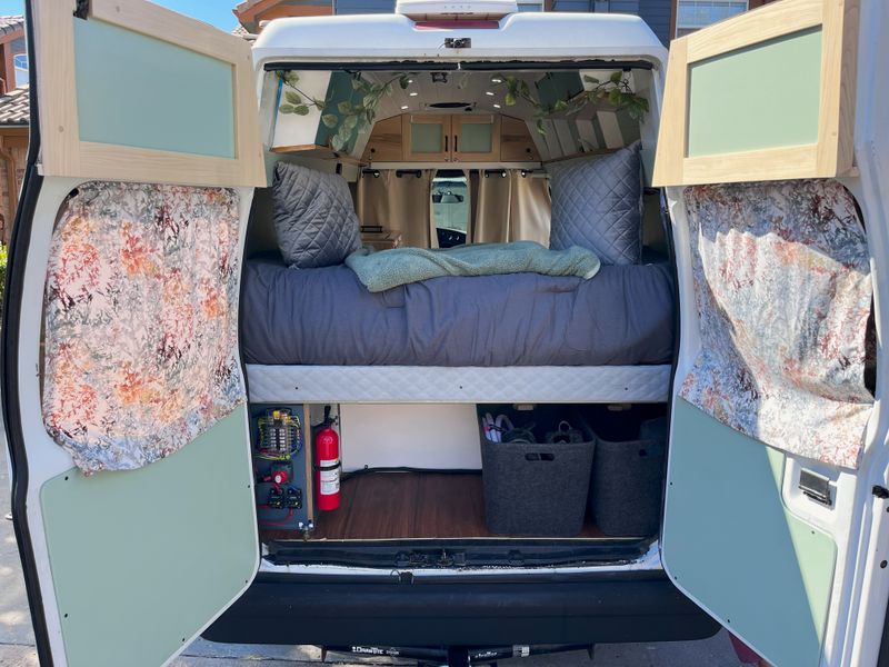 Picture 4/25 of a Ford Econoline * Low Miles * MOTIVATED TO SELL * for sale in Boulder, Colorado