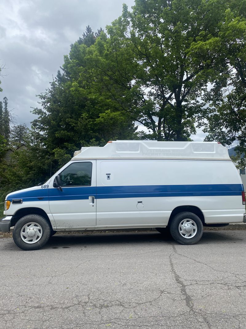 Picture 1/12 of a 1997 CamperVan for sale in Plains, Montana