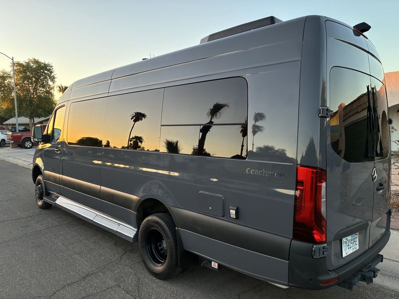 Picture 3/22 of a 2023 Coachman Galleria - Li3 lithium - 4x4 - 24a floor plan for sale in Albuquerque, New Mexico