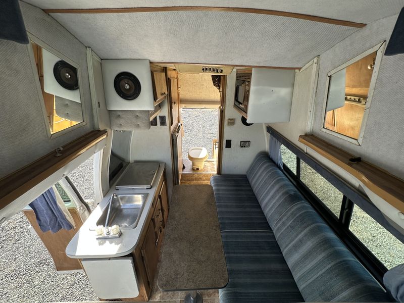 Picture 3/18 of a 1994 Chevy G20 Horizon Camper for sale in Bend, Oregon