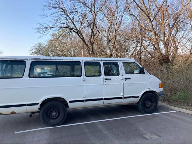 Picture 1/5 of a 1999 dodge ram wagon for sale in Lawrence, Kansas