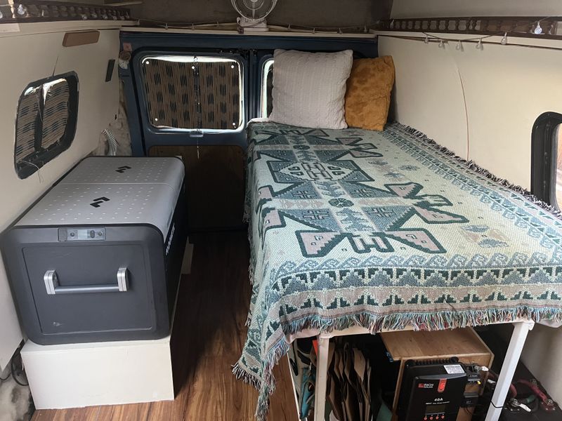 Picture 2/10 of a 1985 Chevy G20 Campervan for sale in Los Angeles, California