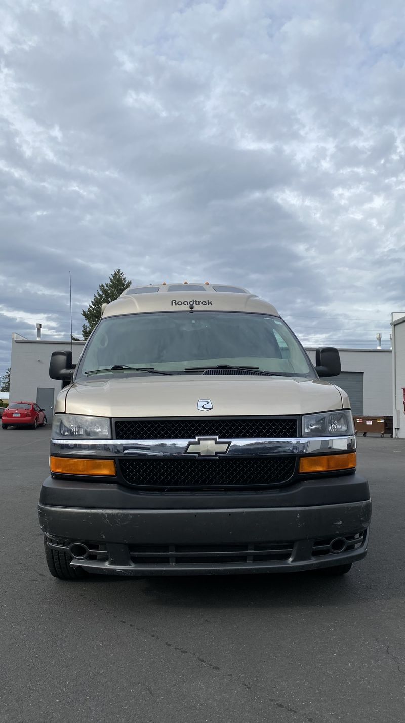 Picture 4/21 of a 2007 Road Trek 190 Versatile CamperVan for sale in Troutdale, Oregon