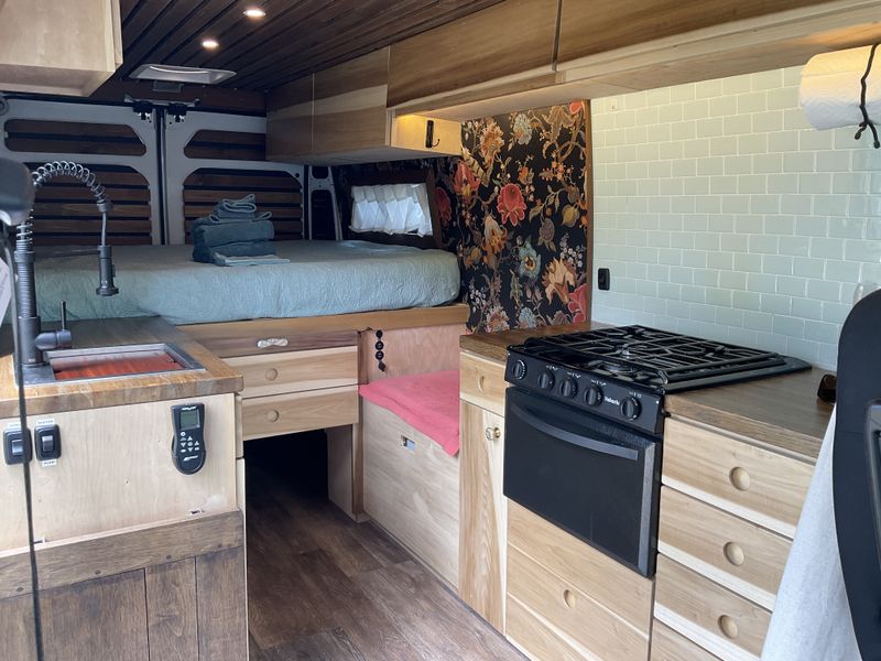 Picture 3/9 of a Beautifully converted 2019 Dodge Promaster 2500 for sale in Denver, Colorado