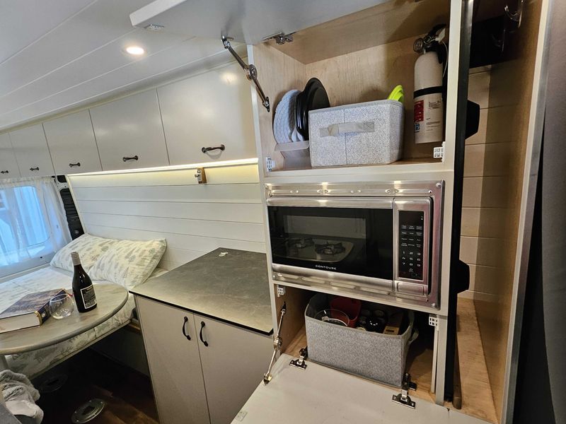 Picture 5/35 of a 2019 Ram Promaster ~ 52k OBO ~ The Samwise Vangee for sale in Portland, Oregon