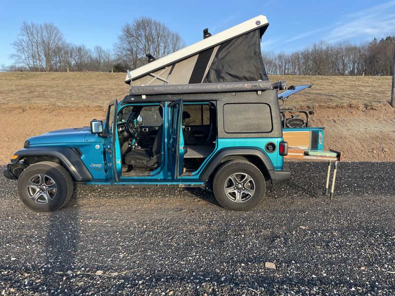 Picture 1/43 of a 2020 Jeep Wrangler JL for sale in New Haven, Connecticut