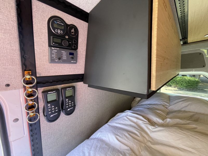 Picture 3/20 of a 2018 Mercedes-Benz SPRINTER 2500 4X4 Diesel High-top Camper for sale in Portland, Oregon