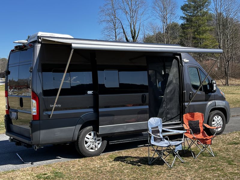 Picture 2/30 of a 2018 Roadtrek Simplicity for sale in Brevard, North Carolina