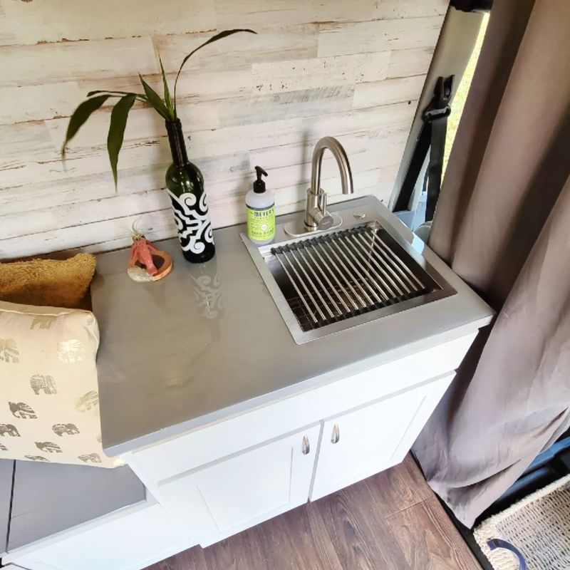 Picture 5/17 of a 2019 Ford Transit T250 Campervan Conversion for sale in Nashville, Tennessee