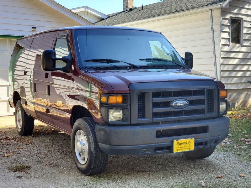 Picture 1/14 of a Ford Econoline Super Duty E350 for sale in Savannah, Georgia