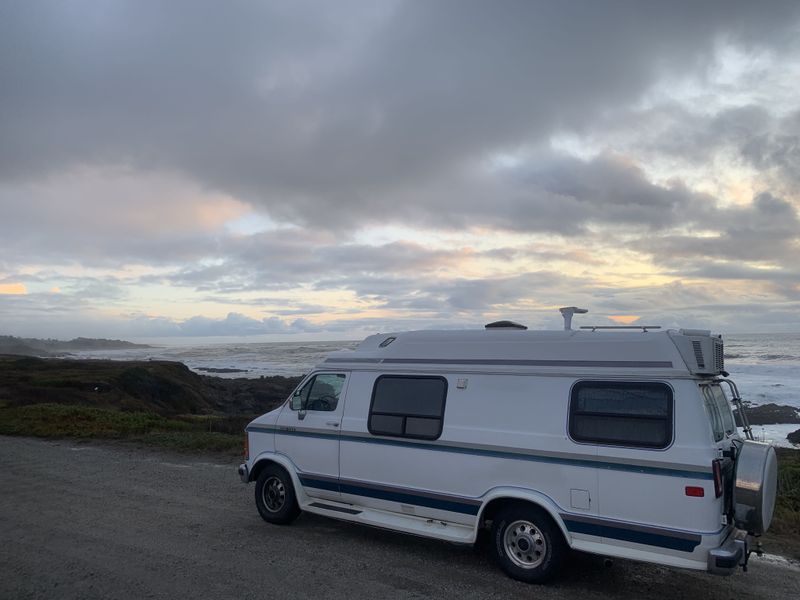 Picture 2/14 of a 1992 Dodge Ram Van 250 leisure travel class b  for sale in Saint Petersburg, Florida
