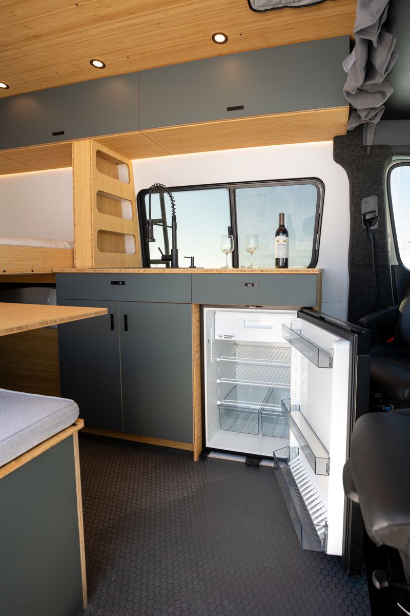 Picture 4/37 of a 2025 MERCEDES-BENZ SPRINTER 144 AWD HIGH-ROOF for sale in Monterey, California