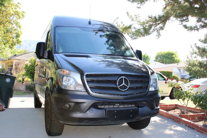 Picture 3/13 of a 2016 Mercedes Sprinter Camper for sale in La Canada Flintridge, California