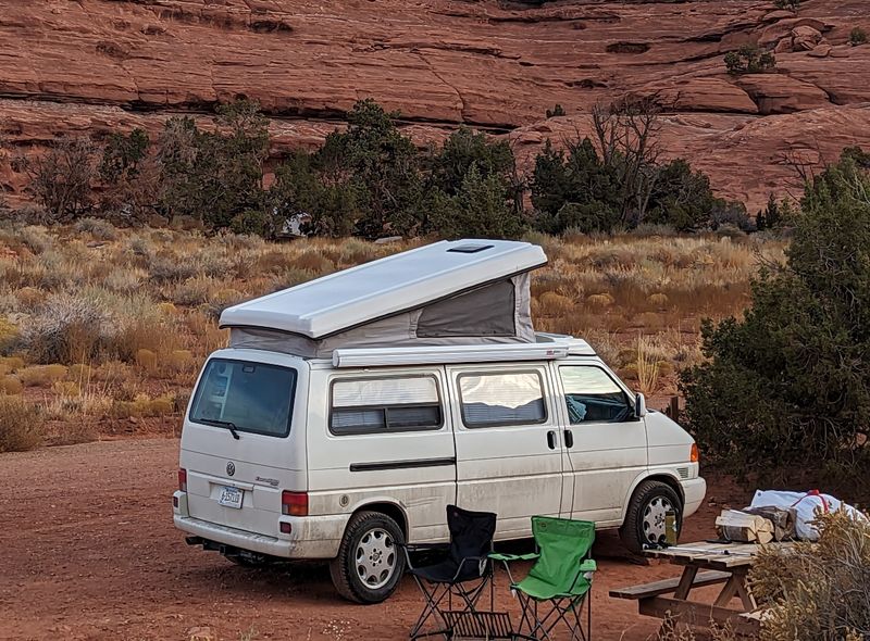 Picture 1/10 of a 1999 Volkswagen Eurovan camper for sale in Seattle, Washington