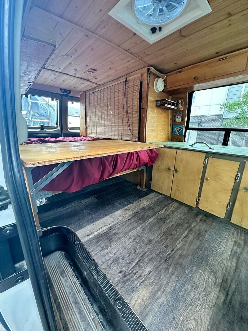 Picture 5/20 of a 1995 Ford E150 Camper Van for sale in Salt Lake City, Utah