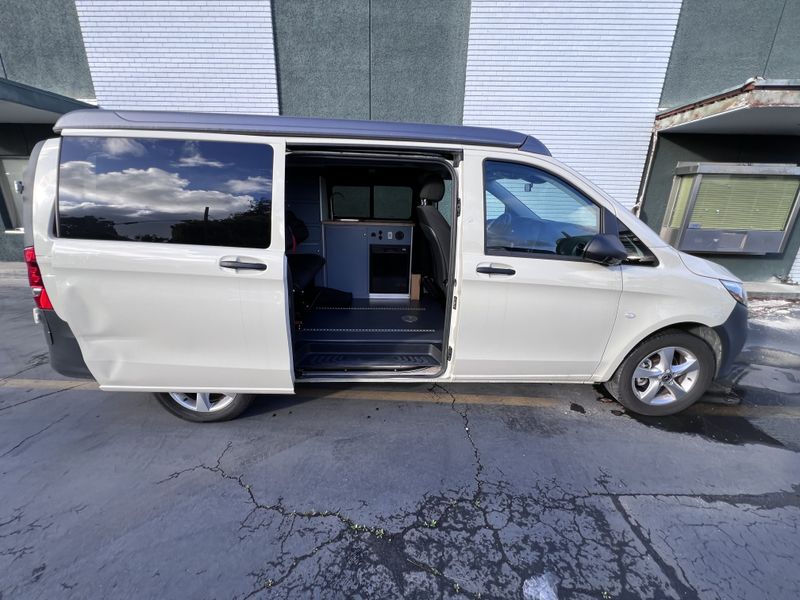 Picture 4/16 of a Mercedes-Benz Metris Camper 2022 for sale in Carson, California