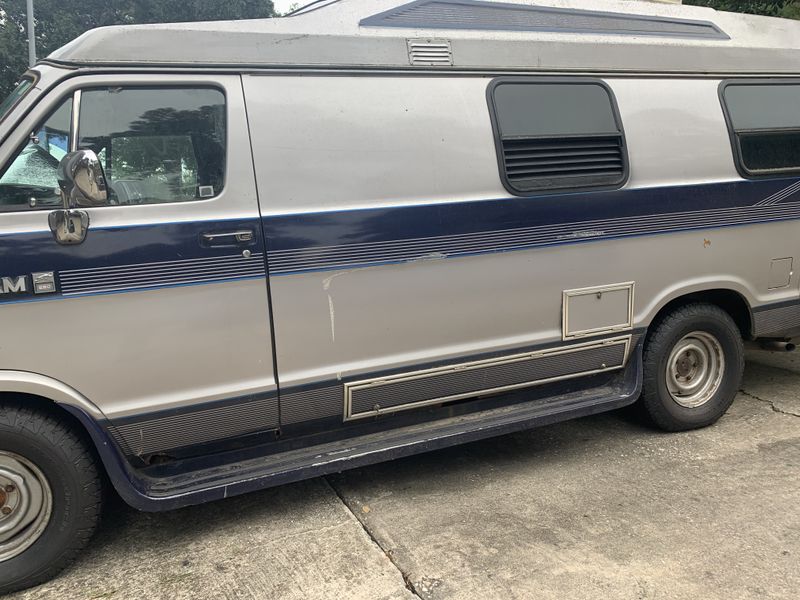 Picture 2/25 of a Dodge b250 Roadtrek popular for sale in Houston, Texas