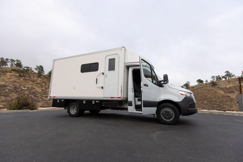 Picture 6/31 of a 2019 Mercedes Class C Custom Van for sale in Fort Collins, Colorado