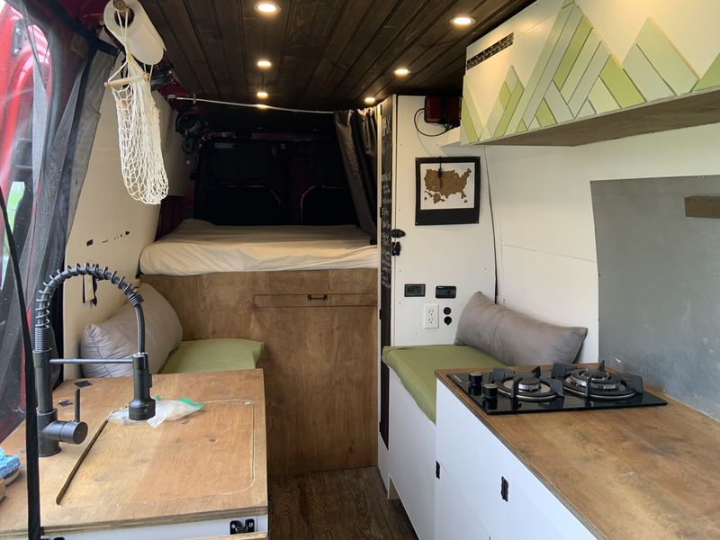 Picture 1/45 of a 2007 Freightliner Sprinter 3500 Dually for sale in Pittsford, New York