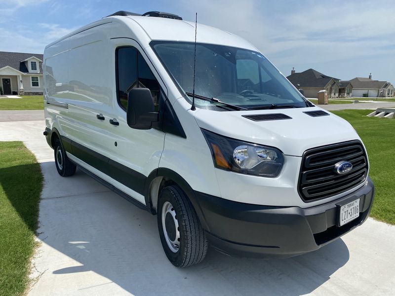 Picture 2/35 of a 2019 Ford Transit 250 400w Solar for sale in Rhome, Texas