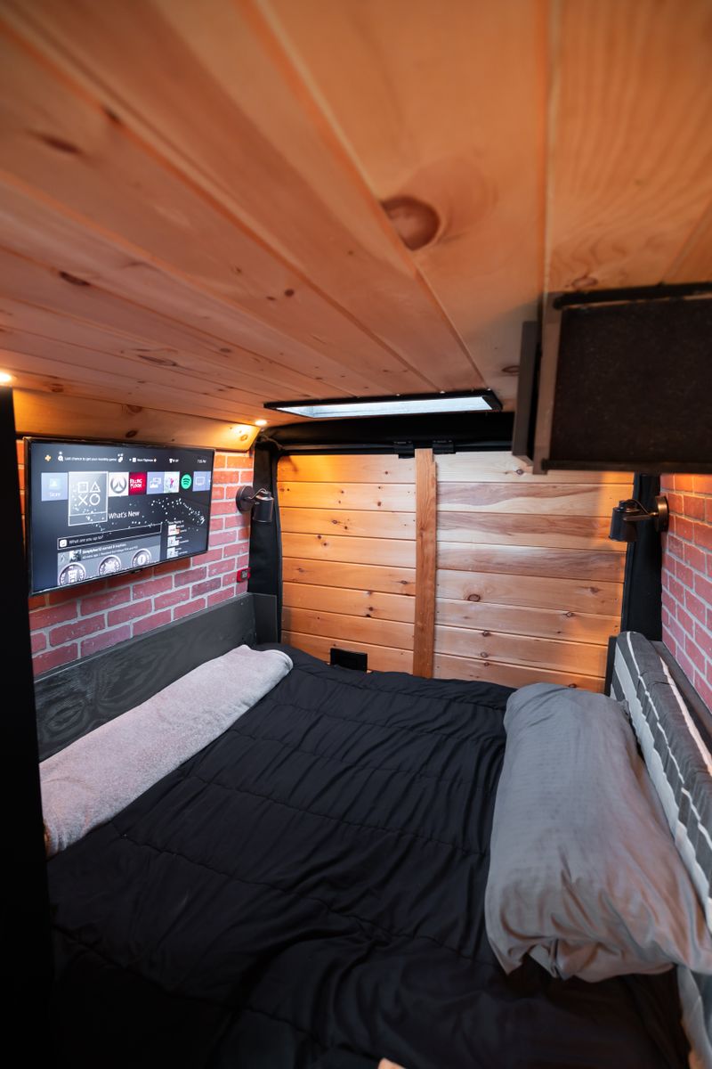 Picture 2/12 of a Brooklyn Loft 2019 Ram ProMaster-Hight Roof for sale in San Diego, California
