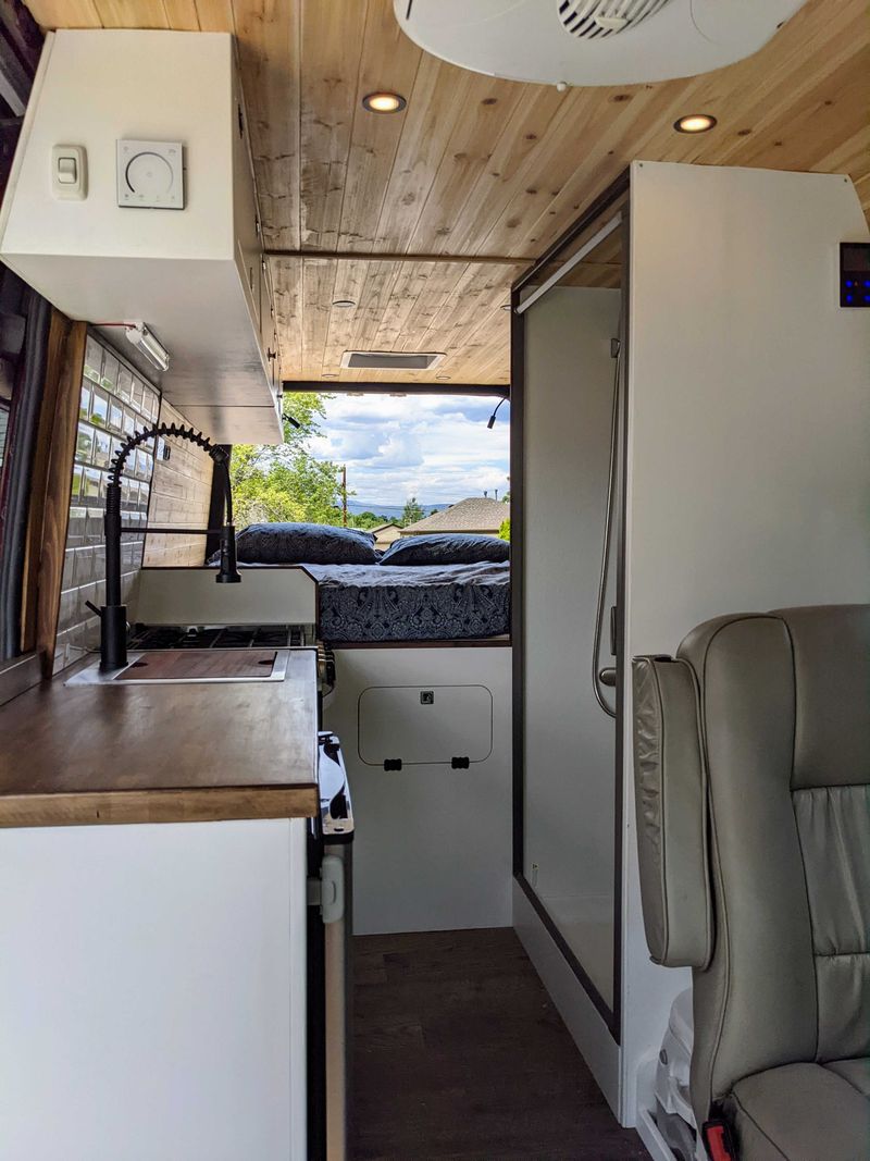 Picture 5/26 of a 2010 Mercedes Sprinter for sale in Denver, Colorado