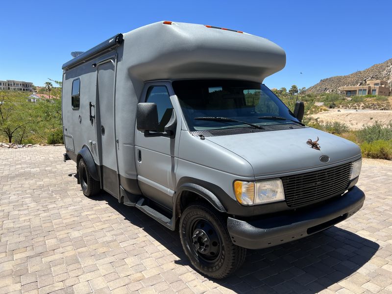 Picture 1/18 of a 2000 Coachman Starflyte, complete new build for sale in Cave Creek, Arizona