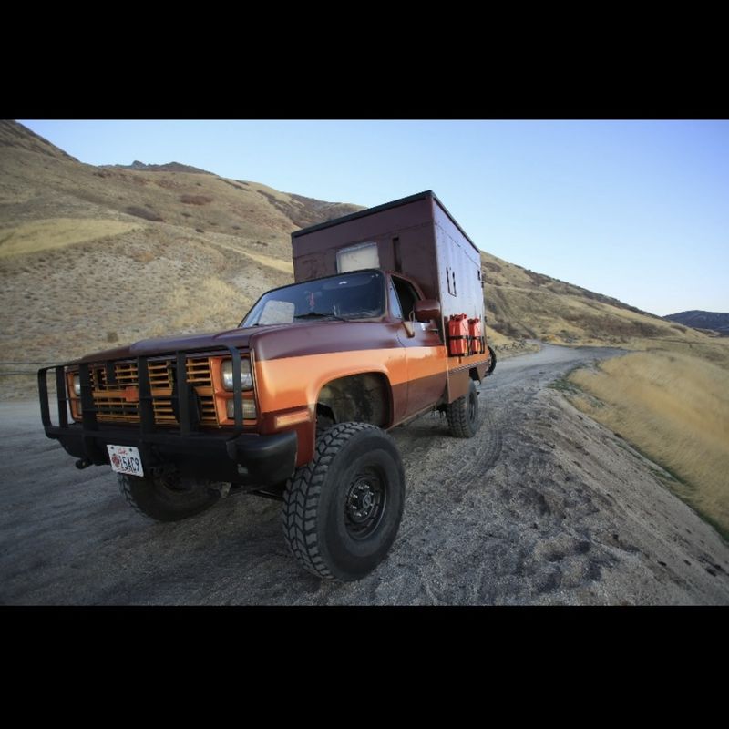 Picture 2/10 of a M1010 4x4 retired military ambulance  for sale in Salt Lake City, Utah