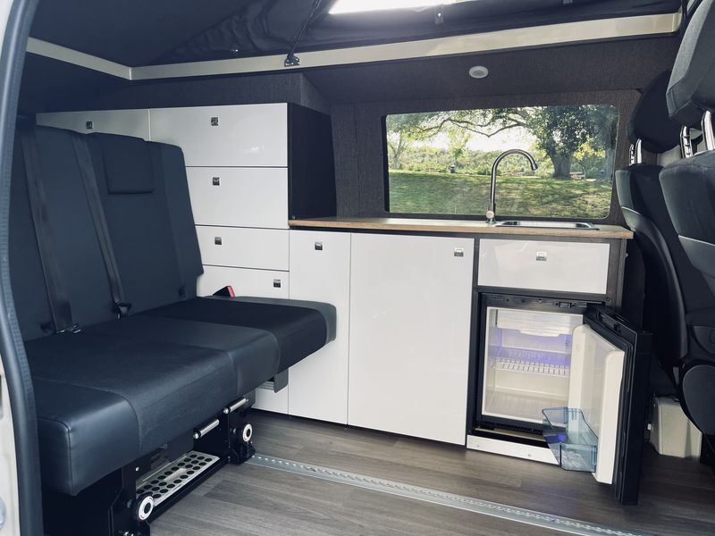 Picture 4/22 of a 2020 Mercedes Metris Pop-Up for sale in Encinitas, California