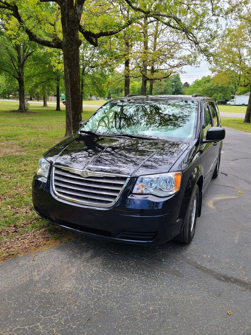 Picture 2/22 of a 2010 Chrysler Stealth Camper for one for sale in Charlotte, North Carolina