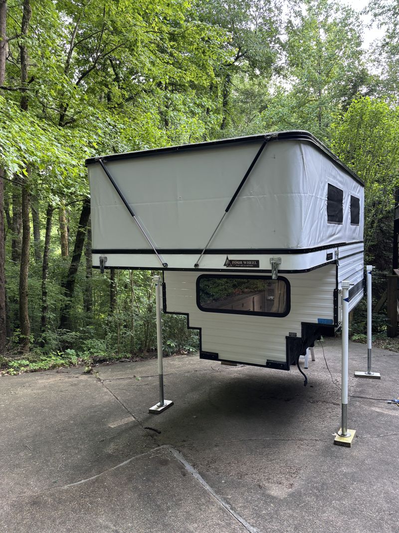 Picture 5/20 of a 2022 4 Wheel Camper Fleet for sale in Soddy Daisy, Tennessee