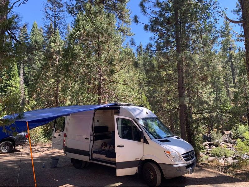 Picture 4/10 of a 2012 Mercedes-Benz High roof sprinter 3500 144"WB van 3D for sale in San Clemente, California