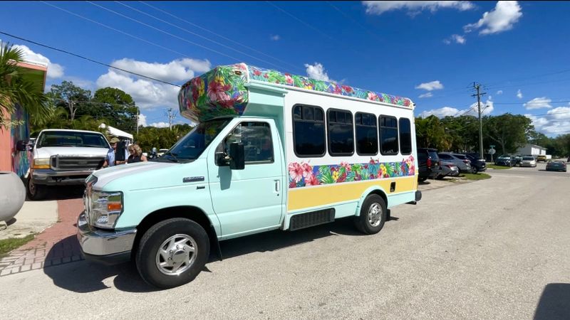 Picture 1/15 of a MINIBUS SHUTTLE (FLORIDA)  for sale in Sarasota, Florida