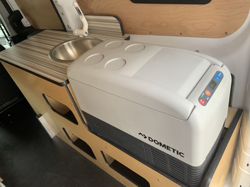 Picture 5/13 of a 2018 Dodge Promaster City Cascade Camper for sale in Mount Shasta, California