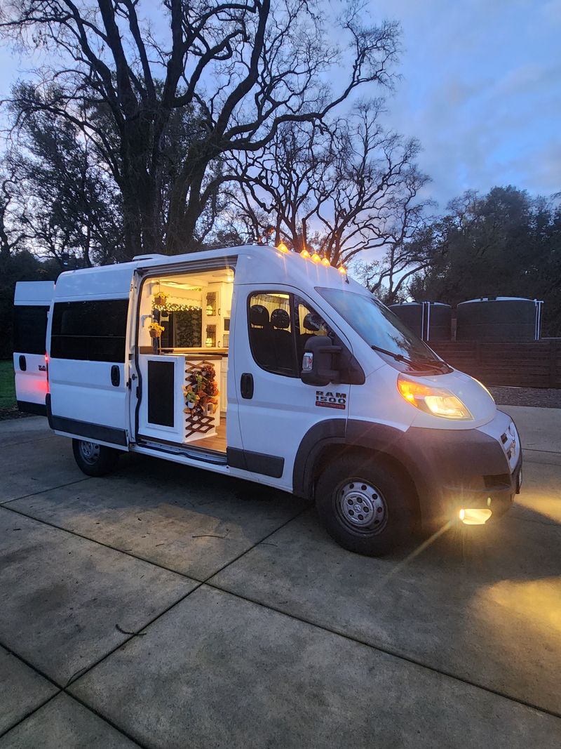 Picture 1/33 of a 2014 Ram Promaster 1500 for sale in Concord, California