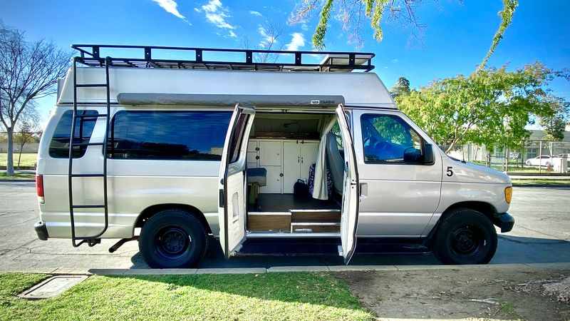 Picture 5/44 of a 2007 Ford E250 Camper Van for sale in Pasadena, California