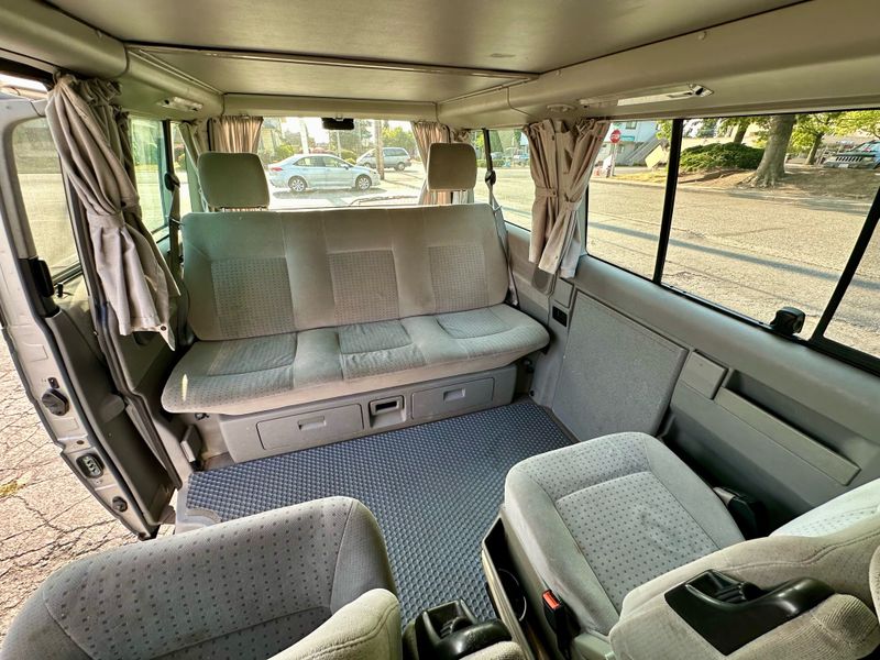 Picture 1/4 of a 2003 Volkswagen Eurovan Weekender for sale in Bellingham, Washington