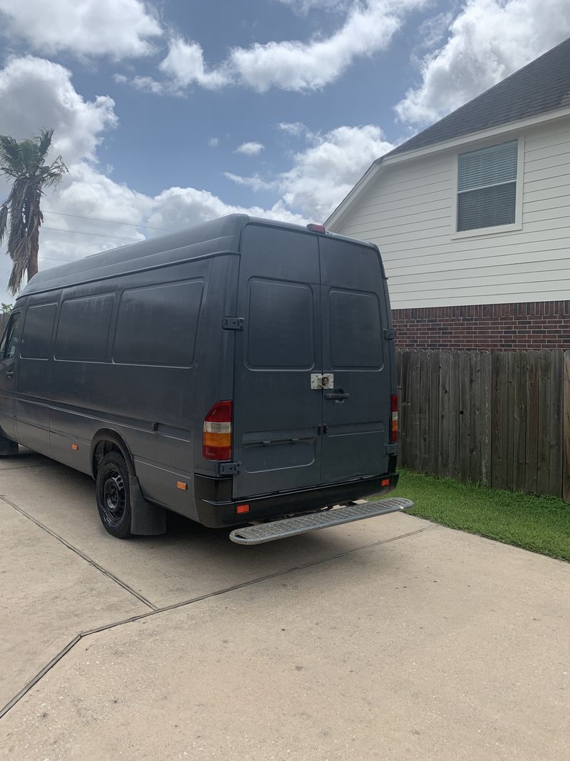 Picture 3/11 of a 2006 Dodge Sprinter Camper Van 2500 for sale in Atlanta, Georgia