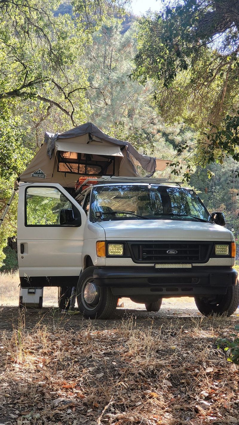 Picture 2/14 of a 2005 Ford E250 Camper Van $23000  for sale in Cerritos, California