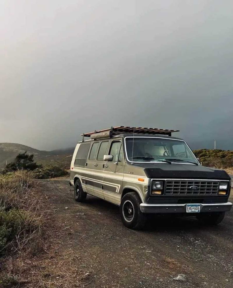 Picture 2/7 of a 1990 Ford Econoline 150 conversion van for sale in Laporte, Minnesota