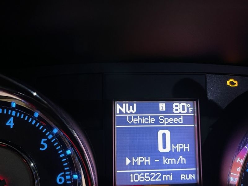 Picture 5/23 of a Chrysler 2016 Town and Country for sale in Valley Village, California