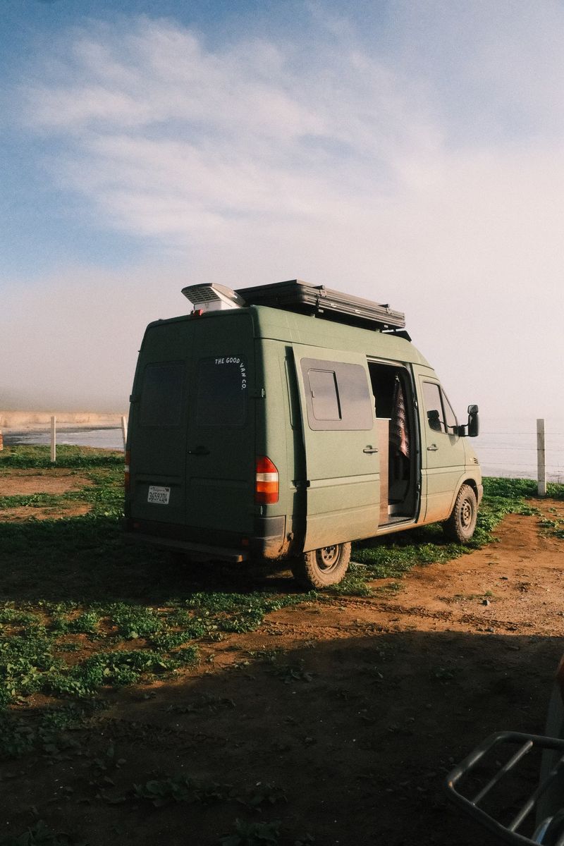 Picture 2/31 of a 2006 Mercedes Sprinter 118wb for sale in Los Alamitos, California